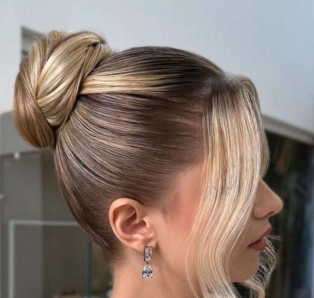 شینیون خیلی ساده دخترانه | 20 مدل شینیون خیلی ساده دخترانه بسته برای عروسی و حتی مناسب عروس ها
