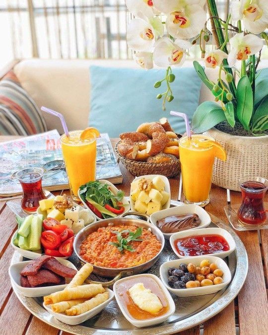 چیدمان صبحانه | شیک ترین ایده های ساده خلاقانه فانتزی و لاکچری چیدمان صبحانه مخصوص عروس های خوش سلیقه!