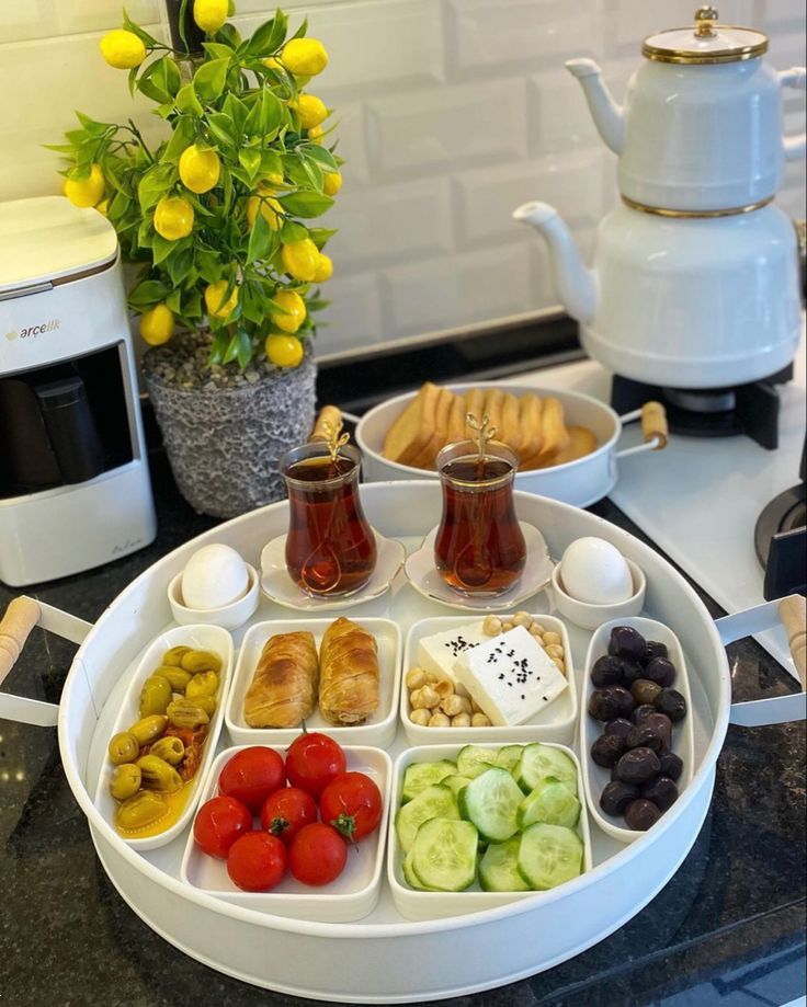 چیدمان صبحانه | شیک ترین ایده های ساده خلاقانه فانتزی و لاکچری چیدمان صبحانه مخصوص عروس های خوش سلیقه!