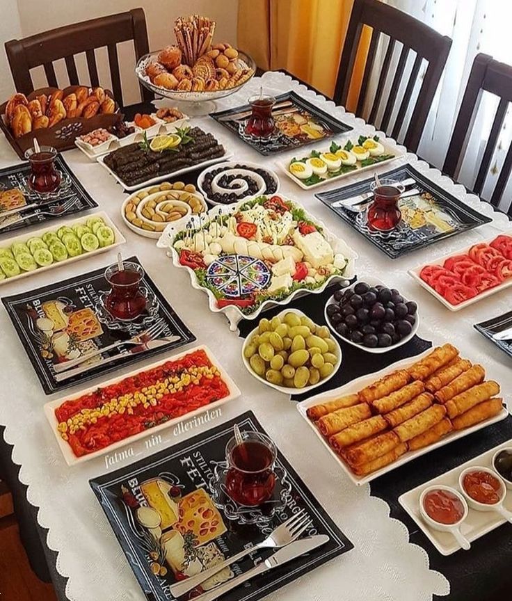 چیدمان صبحانه | شیک ترین ایده های ساده خلاقانه فانتزی و لاکچری چیدمان صبحانه مخصوص عروس های خوش سلیقه!