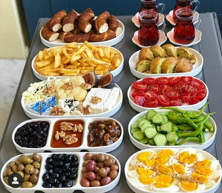 چیدمان صبحانه | شیک ترین ایده های ساده خلاقانه فانتزی و لاکچری چیدمان صبحانه مخصوص عروس های خوش سلیقه!