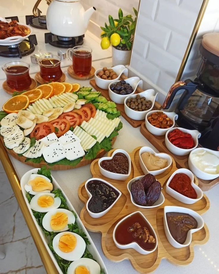 چیدمان صبحانه | شیک ترین ایده های ساده خلاقانه فانتزی و لاکچری چیدمان صبحانه مخصوص عروس های خوش سلیقه!
