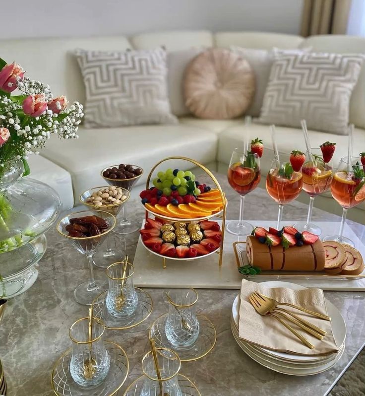 چیدمان ژله روی میز | شیک ترین ایده های ساده و مجلسی چیدمان ژله روی میز برای پاگشای عروس