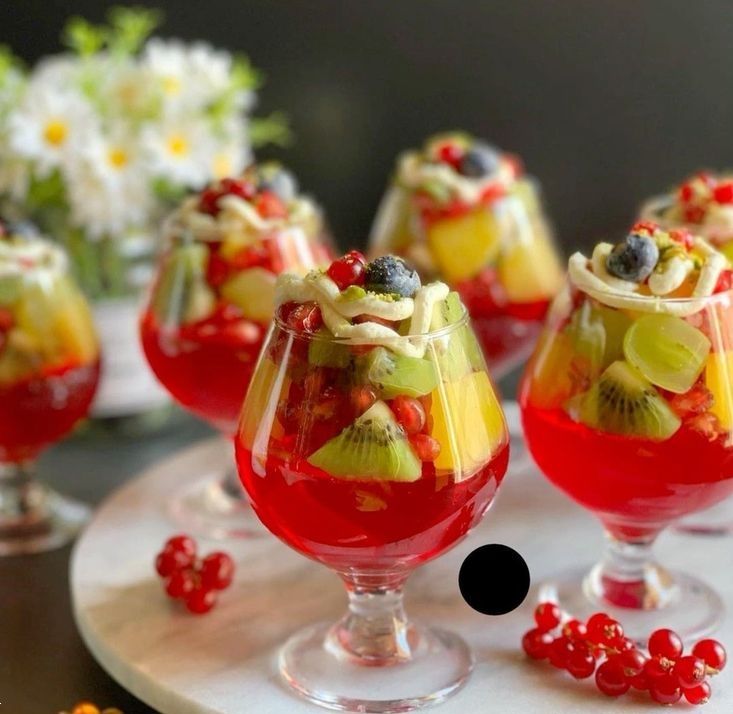 چیدمان ژله روی میز | شیک ترین ایده های ساده و مجلسی چیدمان ژله روی میز برای پاگشای عروس