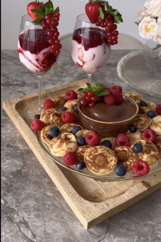 چیدمان ژله روی میز | شیک ترین ایده های ساده و مجلسی چیدمان ژله روی میز برای پاگشای عروس