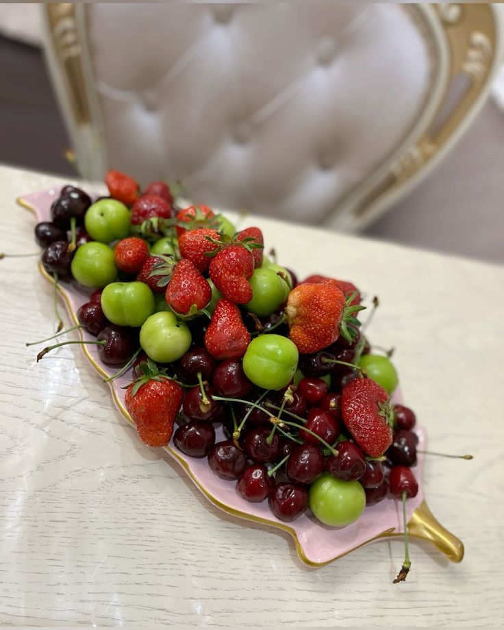 چیدمان ظرف میوه | بهترین ایده های ساده خلاقانه و جذاب چیدمان ظرف میوه برای پاگشای عروس