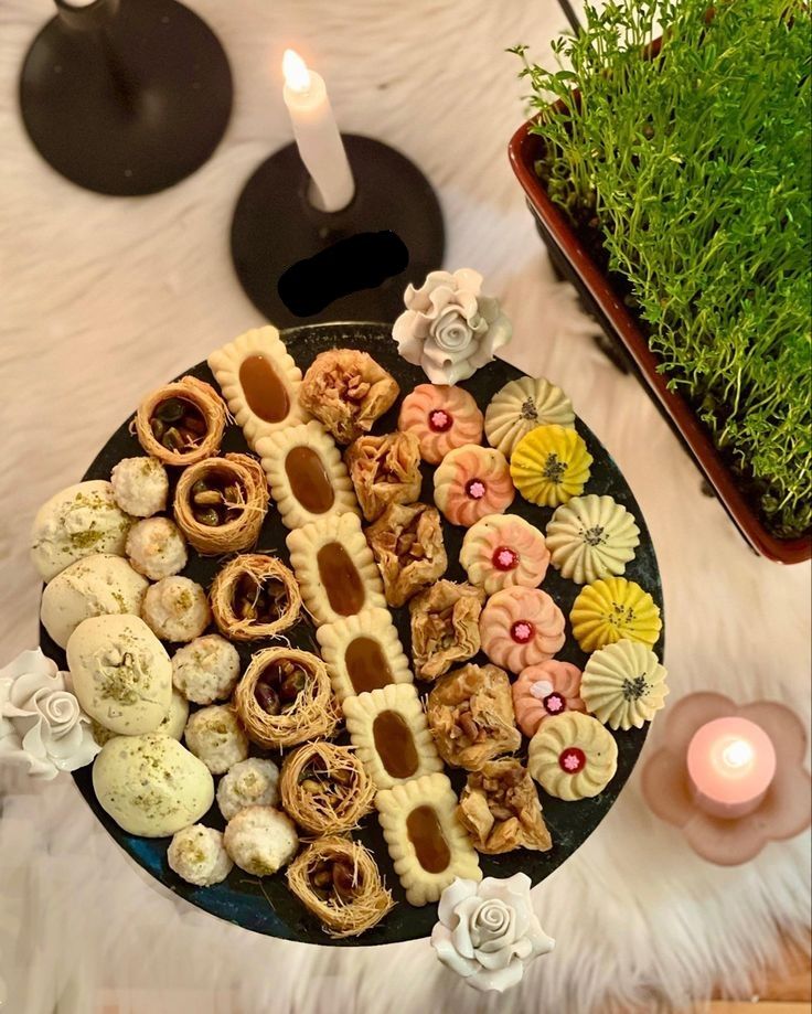 چیدمان شیرینی در دیس | ایده های شیک و جذاب چیدمان شیرینی در دیس برای پاگشای عروس