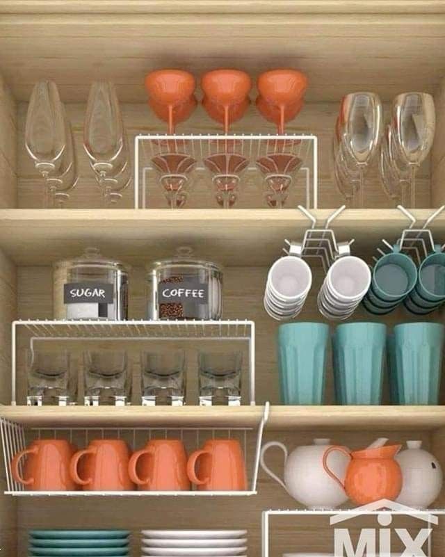 چیدمان لیوان در کابینت | بهترین ایده های کاربردی و شیک چیدمان لیوان در کابینت جهیزیه عروس