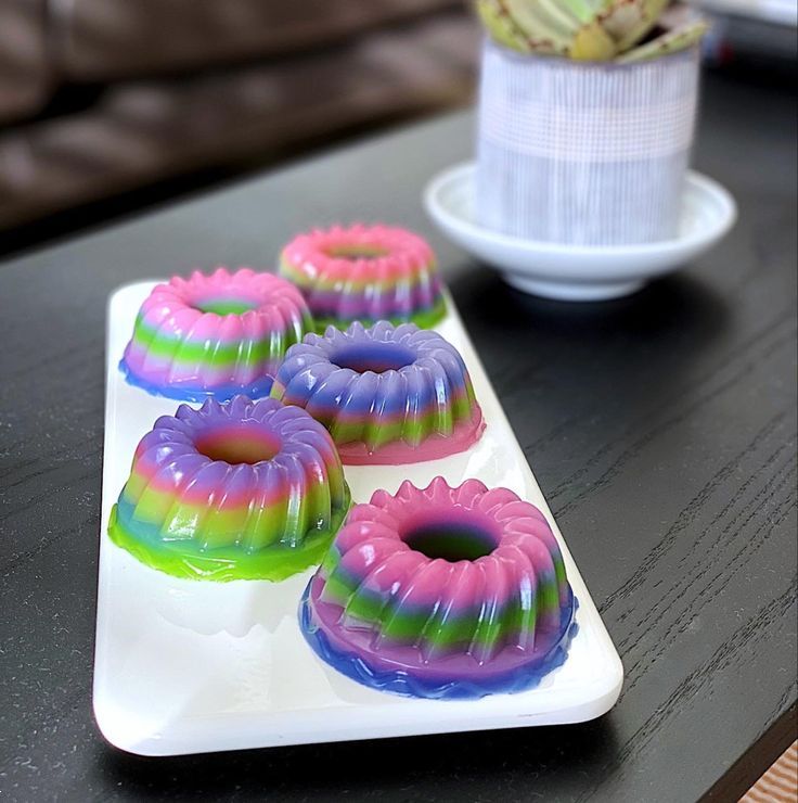 چیدمان ژله در ظرف | جذاب ترین ایده های خلاقانه ساده و مجلسی چیدمان ژله در ظرف برای پاگشای عروس