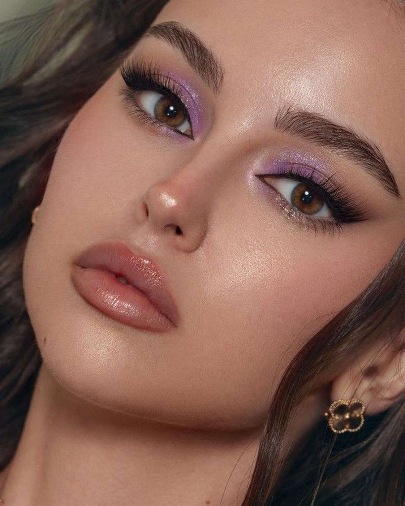 میکاپ عروس با تناژ صورتی | جدیدترین مدل میکاپ عروس ساده و شیک با تناژ صورتی 1404