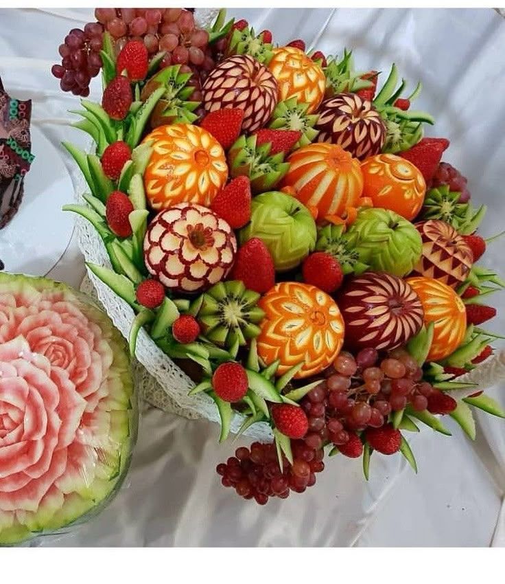 چیدمان میوه | بهترین ایده های شیک و خلاقانه چیدمان میوه برای پاگشای عروس