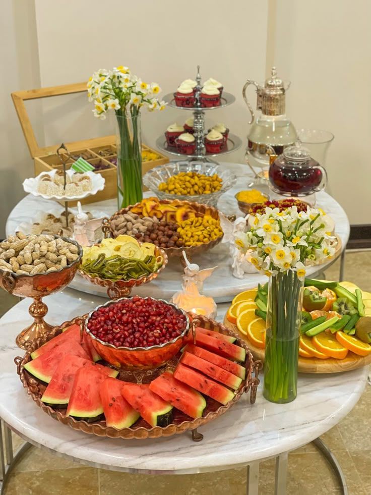 چیدمان میوه | بهترین ایده های شیک و خلاقانه چیدمان میوه برای پاگشای عروس