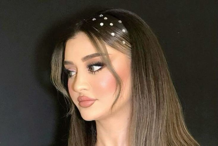مدل برای جلوی مو | ۳۰ مدل برای جلوی مو که همه جا باهاش می‌درخشی؛ از زیر شال و روسری تا عروسی!