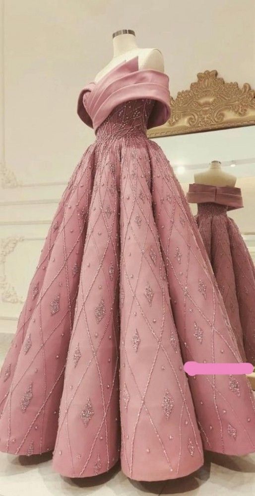 لباس مجلسی زنانه بلند برای عروسی و مهمانی | جدیدترین مدل لباس مجلسی زنانه بلند برای عروسی و مهمانی ساده طرح دار و شیک