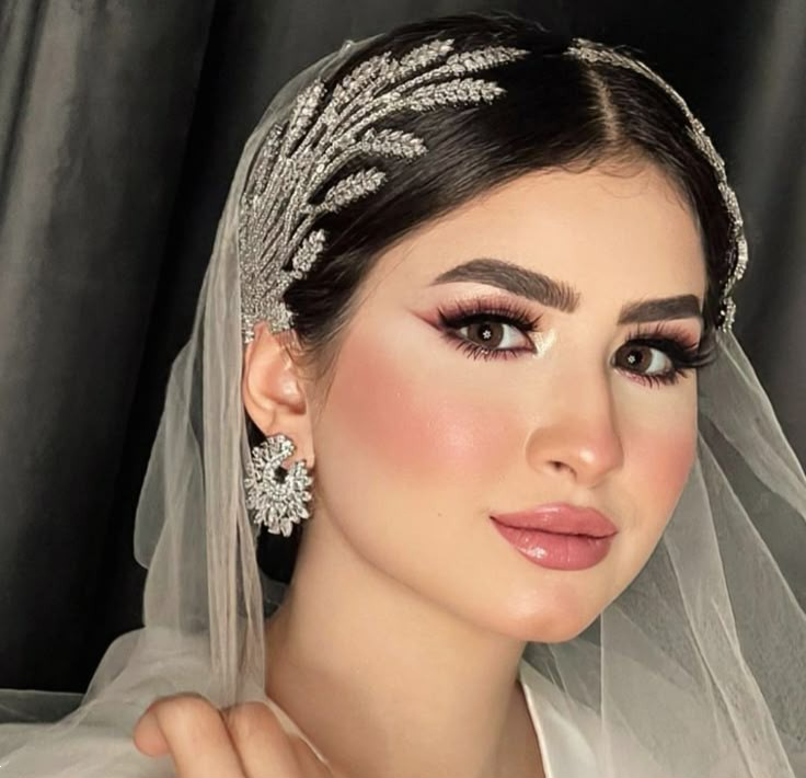 مدل میکاپ عروس ۲۰۲۵ | جذاب‌ترین مدل‌های میکاپ عروس ۲۰۲۵ که تو را به زیباترین عروس سال تبدیل می‌کند!