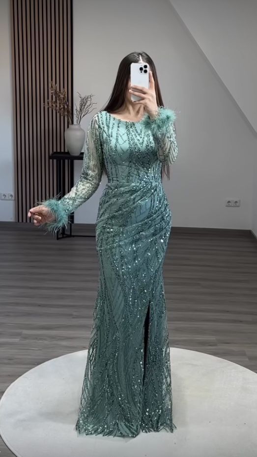 مدل لباس مجلسی بلند زنانه 2025 | مدل لباس مجلسی بلند زنانه چاک دار و پفی و ساده برای عروسی اقوام نزدیک و دور