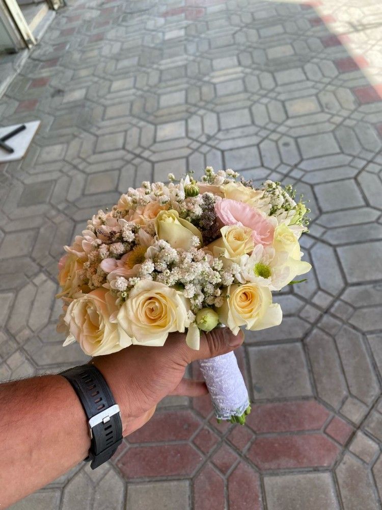 خرید دسته گل عروس و تزیین ماشین عروس در اصفهان | شیک‌ترین مدل‌ها و طرح‌های ترند ۲۰۲۵ 