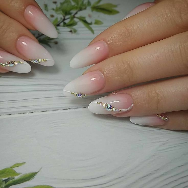 مدل ناخن عروس بیبی بومر | ترندترین مدل های ساده، شیک و خاص ناخن بیبی بومر ۲۰۲۵!