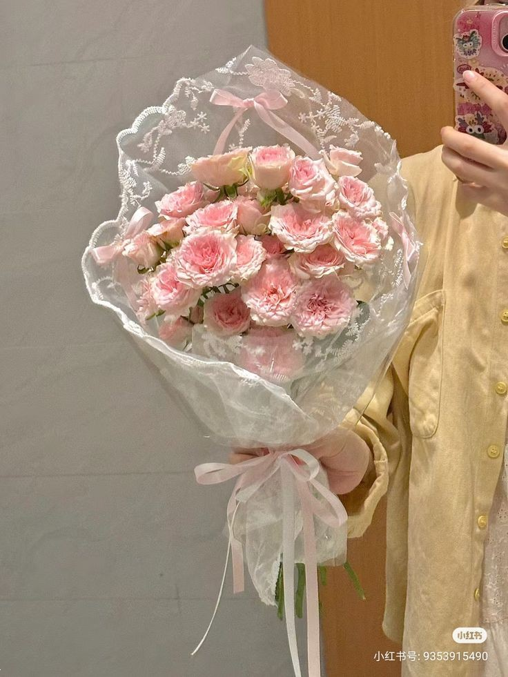 مدل دسته گل | ۳۰ مدل دسته گل لاکچری و خاص ۲۰۲۵ برای عروسی، تولد و مهمانی های شیک!