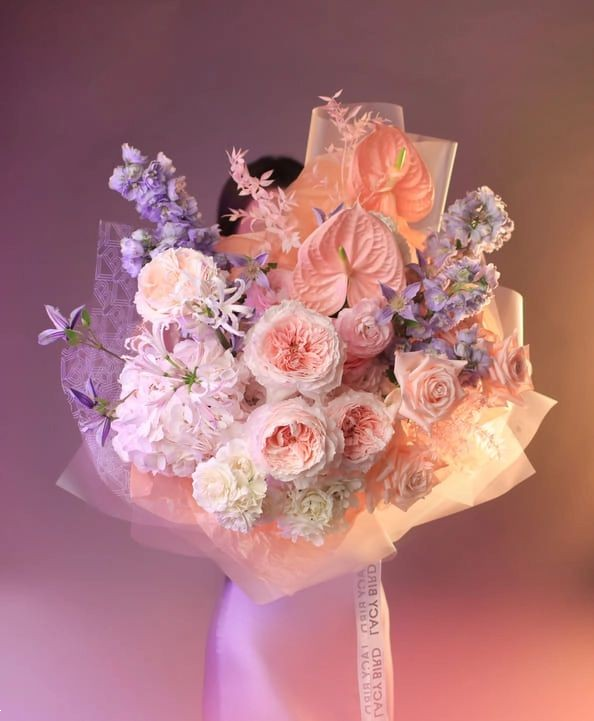 مدل دسته گل | ۳۰ مدل دسته گل لاکچری و خاص ۲۰۲۵ برای عروسی، تولد و مهمانی های شیک!