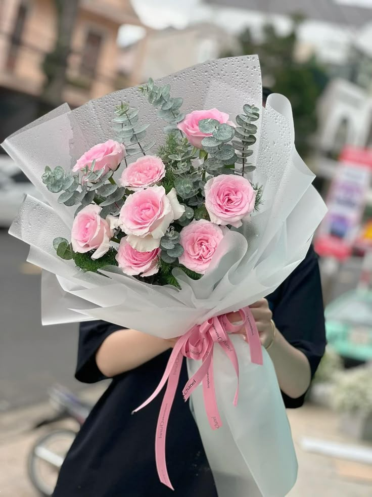 مدل دسته گل | ۳۰ مدل دسته گل لاکچری و خاص ۲۰۲۵ برای عروسی، تولد و مهمانی های شیک!