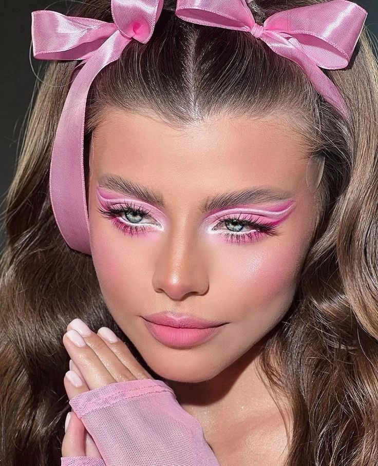 میکاپ با رژگونه صورتی | 30 ایده ارایش با سایه چشم و رژگونه صورتی ترند تابستان امسال