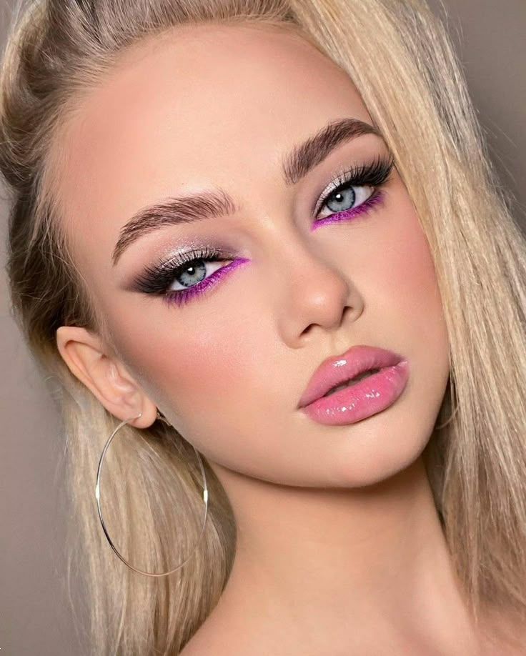 میکاپ با رژگونه صورتی | 30 ایده ارایش با سایه چشم و رژگونه صورتی ترند تابستان امسال