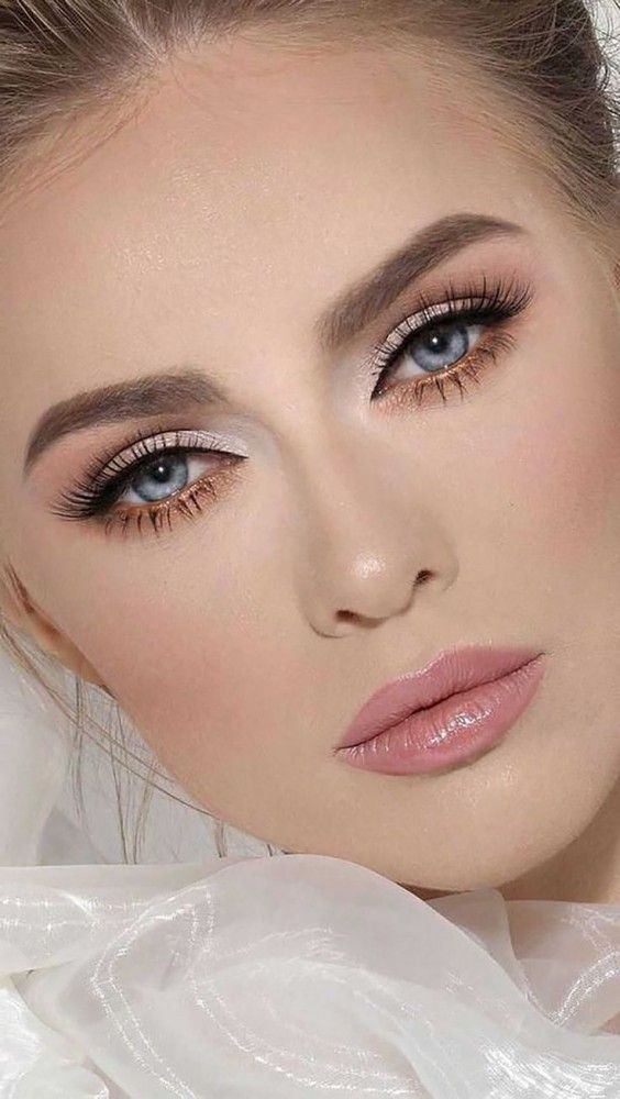 مدل آرایش جدید برای عروس | مدل آرایش برای عروس جدید 1404 با رژ قرمز و نود