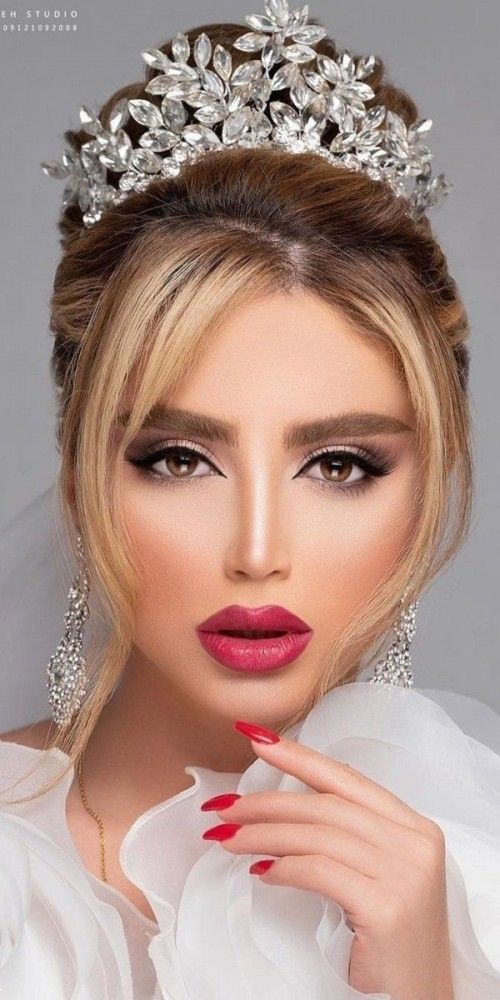 مدل مو عروس با تاج فرحی | جدیدترین مدل مو عروس با تاج فرحی که تبدیل به یک ملکه می شوید!