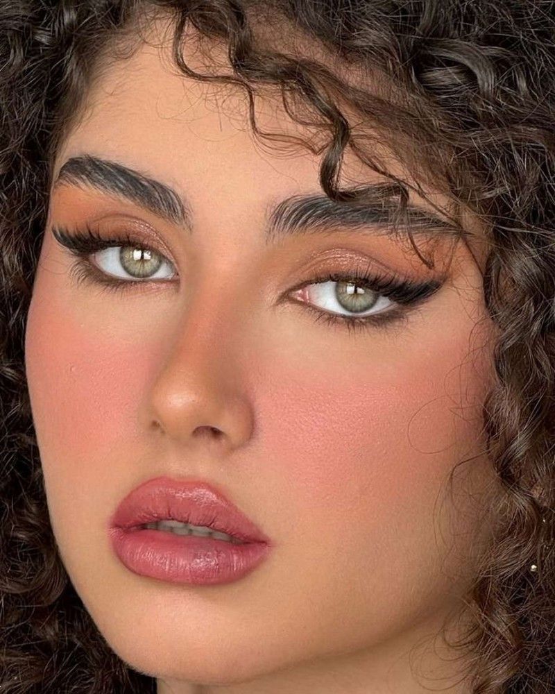 ارایش با مژه کاشت | 30 مدل ارایش با مژه کاشت و مژه مصنوعی برای عروسی و روزمره
