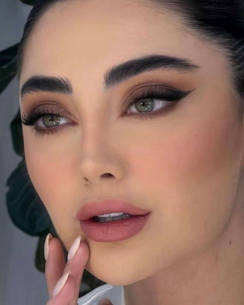 ارایش با مژه کاشت | 30 مدل ارایش با مژه کاشت و مژه مصنوعی برای عروسی و روزمره