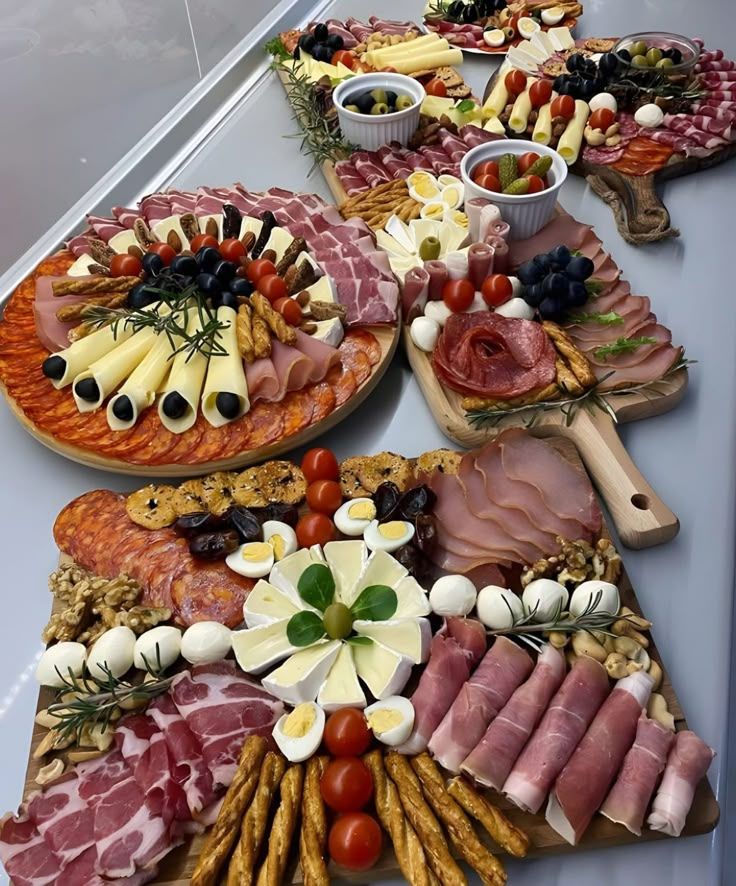 چیدمان میز مزه | بهترین و شیک ترین ایده های خلاقانه و ساده چیدمان میز مزه مخصوص نو عروس ها!