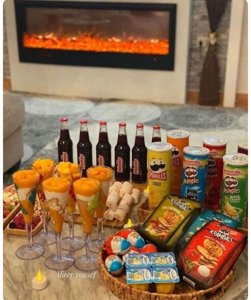 چیدمان خوراکی روی میز | 25 ایده جذاب چیدمان خوراکی روی میز برای تولد و دورهمی