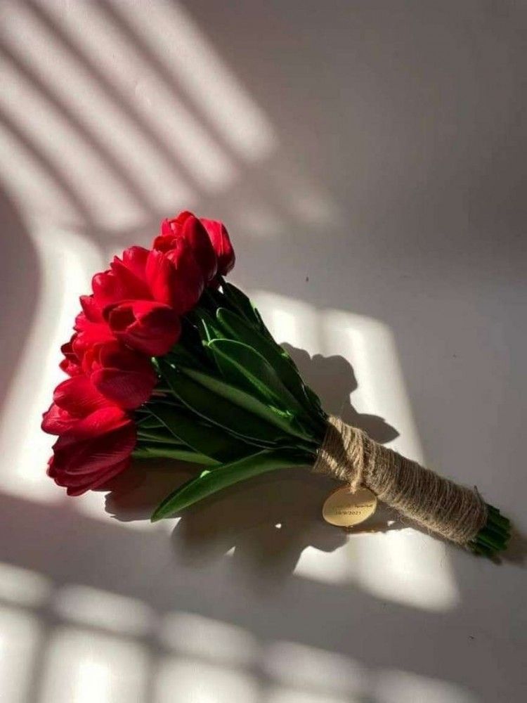 دسته گل عروس لاله طبیعی | 30 مدل دسته گل عروس لاله طبیعی سفید و قرمز یا صورتی لاکچری