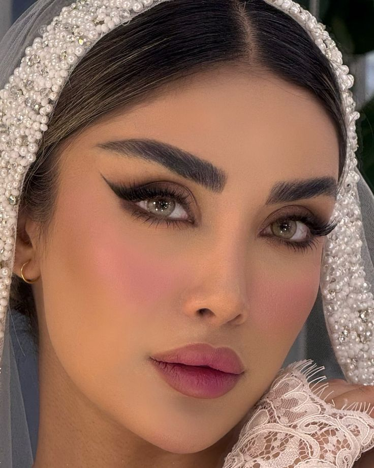 مدل ابرو ۲۰۲۵ | گالری جدیدترین مدل ابرو ۲۰۲۵ متناسب با فرم صورت و ترند آرایش 【نچرال، جوان کننده، دخترونه و عروسانه】