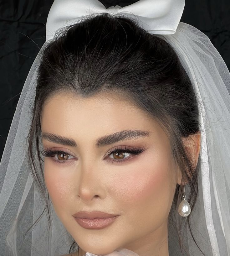 میکاپ عروس خیلی ساده |  مدل آرایش عروس خیلی ساده 1404 باکلاس و جذاب