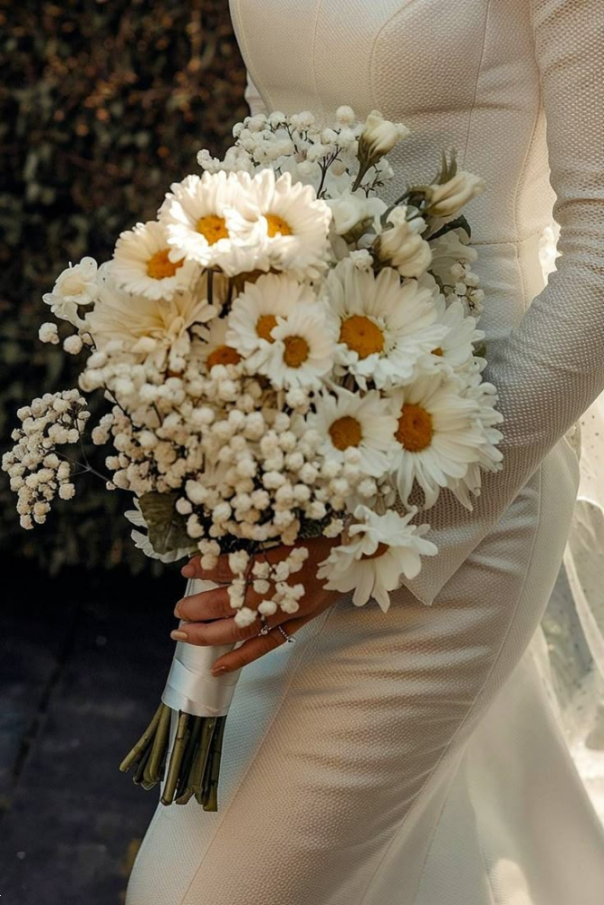 دسته گل عروس طبیعی | زیباترین مدل های دسته گل طبیعی عروس ترند ۲۰۲۵ مخصوص سلیقه های خاص با طرح های شیک و دلبر!