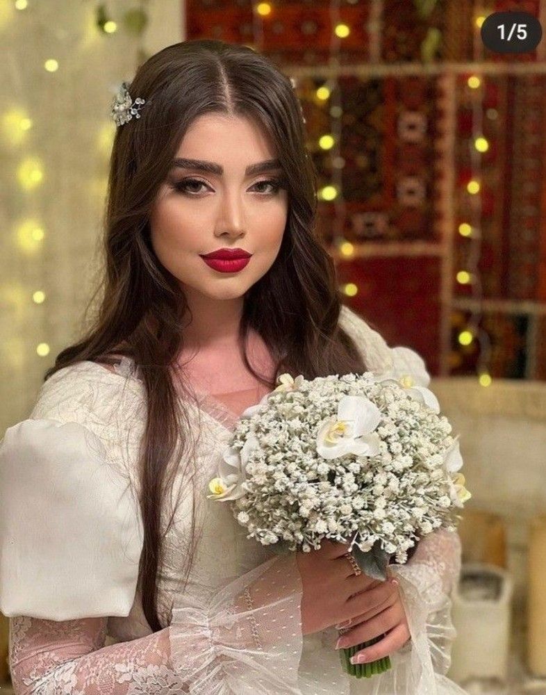 آرایش عروس مو مشکی | آرایش صورت عروس مو مشکی 1404 با رژ قرمز و نود