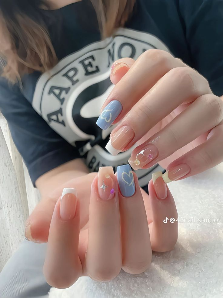 مدل ژلیش | ۳۰ مدل ژلیش ناخن دخترانه شیک و جدید ۱۴۰۴ که هر سلیقه‌ای رو جذب می‌کنه! (خاص، فانتزی، کیوت، ساده، تابستانی و عروسکی)