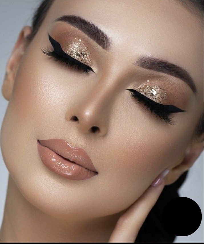 سایه چشم گلیتری | جدیدترین و شیک ترین مدل های سایه چشم گلیتری که خیلی جذابت میکنه!