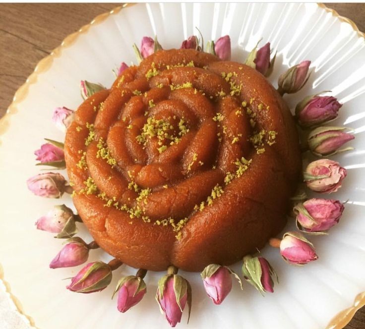 تزیین حلوا با گل محمدی | بهترین ایده های ساده و شیک تزیین حلوا با گل محمدی برای عروس هایی که میخوان سلیقشونو به رخ بکشن!