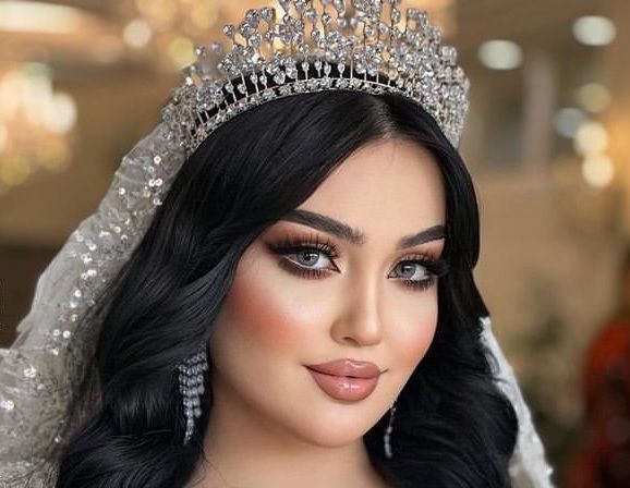 مدل مو عروس با تاج | خاص ترین مدل مو عروس با تاج فرحی ساده و سلطنتی ترند 2025