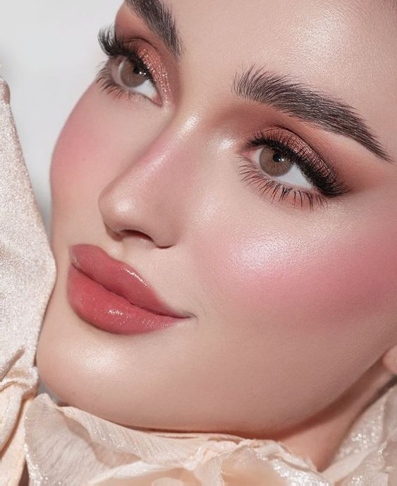 آرایش چشم عروس ۱۴۰۴ | ۲۵ مدل شیک و خاص آرایش چشم عروس ۱۴۰۴ برای چهره ای دل‌فریب و جذاب در شب عروسی! (از ملایم تا اسموکی حرفه‌ای، مناسب هر فرم چشم و صورتی)
