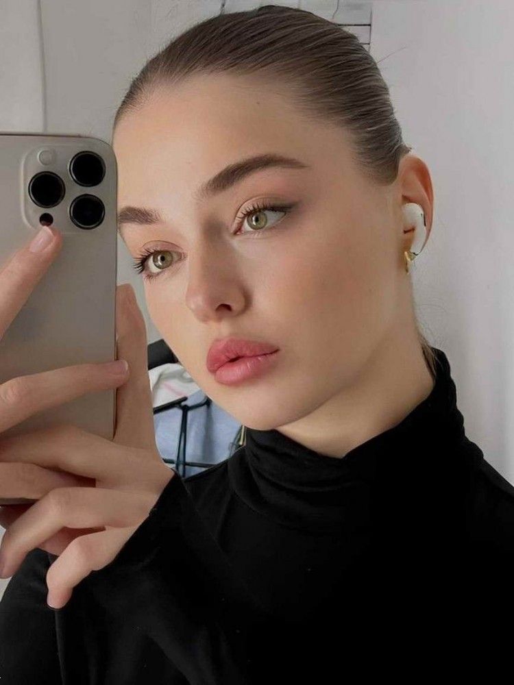 ارایش ساده صورت دخترانه با وسایل کم | 25 ارایش ساده دخترانه با وسایل کم برای همه موقعیت ها