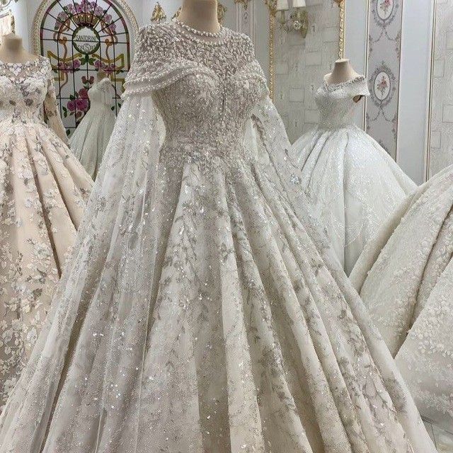 مدل لباس عروس عربی | گالری زیباترین مدل های لباس عروس عربی سنگ‌دوزی شده، کویتی، پرنسسی و خاص ترند ۱۴۰۴ برای درخشش خیره‌کننده در شب عروسی!