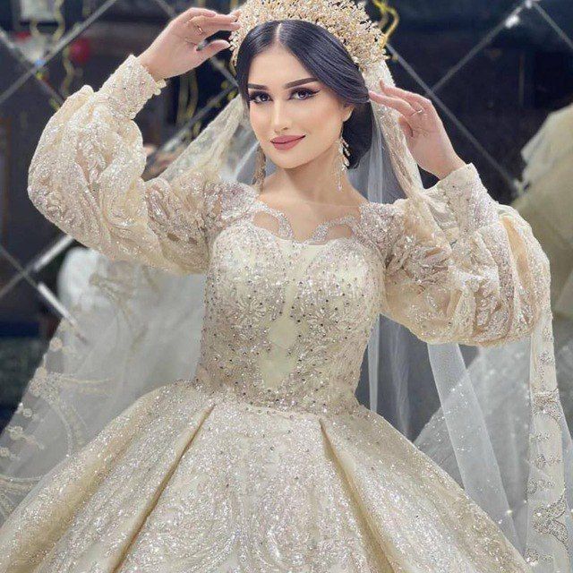 مدل لباس عروس عربی | گالری زیباترین مدل های لباس عروس عربی سنگ‌دوزی شده، کویتی، پرنسسی و خاص ترند ۱۴۰۴ برای درخشش خیره‌کننده در شب عروسی!