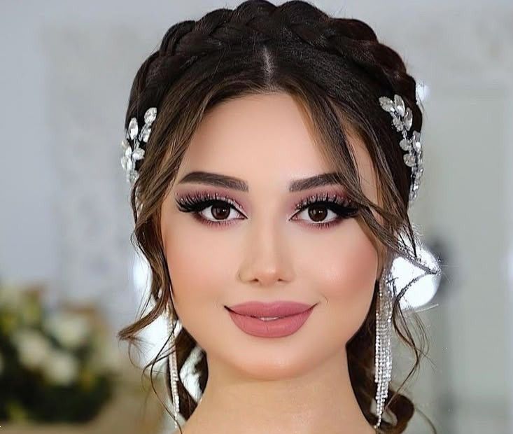 مدل آرایش برای صورت گرد | بهترین تکنیک و ایده ها مدل آرایش برای صورت گرد عروس و مهمانی
