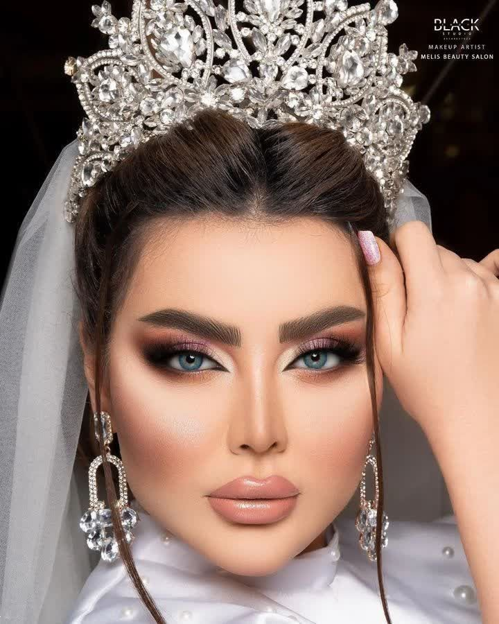 مدل مژه عروس | ترندهای جذاب مدل مژه عروس ۲۰۲۵ برای یک نگاه خیره‌کننده و دل‌ربا در شب عروسی! (از اکستنشن طبیعی تا والیوم لاکچری)