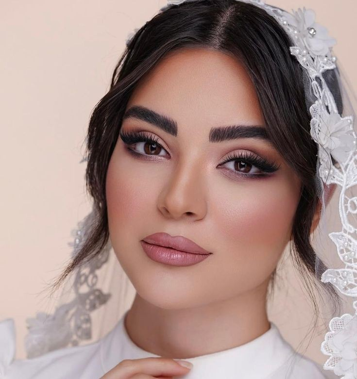 مدل مژه عروس | ترندهای جذاب مدل مژه عروس ۲۰۲۵ برای یک نگاه خیره‌کننده و دل‌ربا در شب عروسی! (از اکستنشن طبیعی تا والیوم لاکچری)