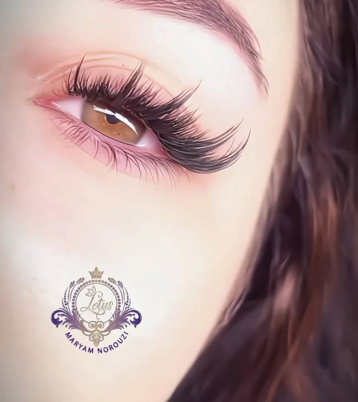 مدل مژه عروس | ترندهای جذاب مدل مژه عروس ۲۰۲۵ برای یک نگاه خیره‌کننده و دل‌ربا در شب عروسی! (از اکستنشن طبیعی تا والیوم لاکچری)